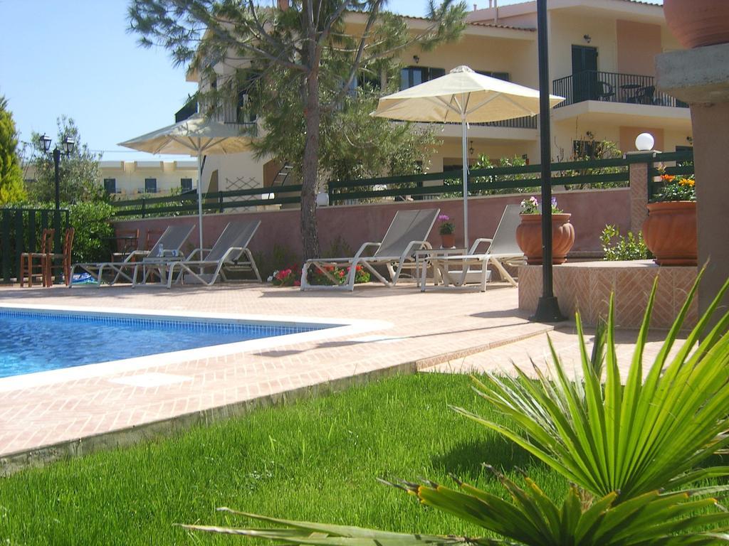 Alimedon Villa *